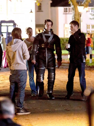 Illustration for article titled Set photos from the Doctor Who Christmas special
